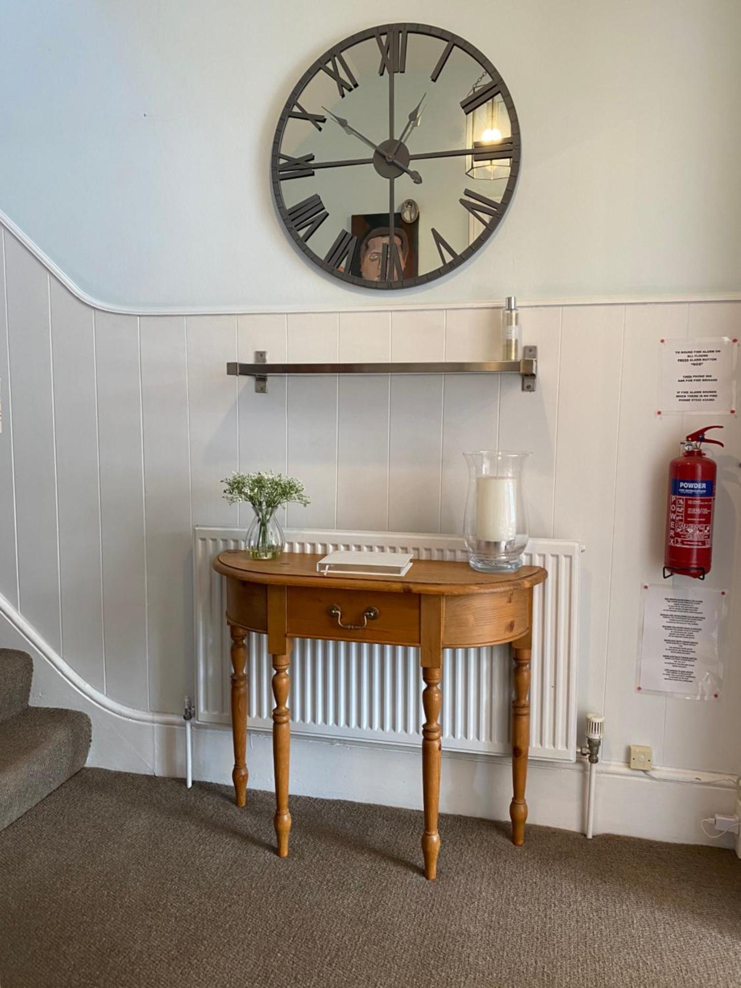 Deluxe Three Bed Bnb In Henley-On-Thames Near Station River & Town Centre Экстерьер фото